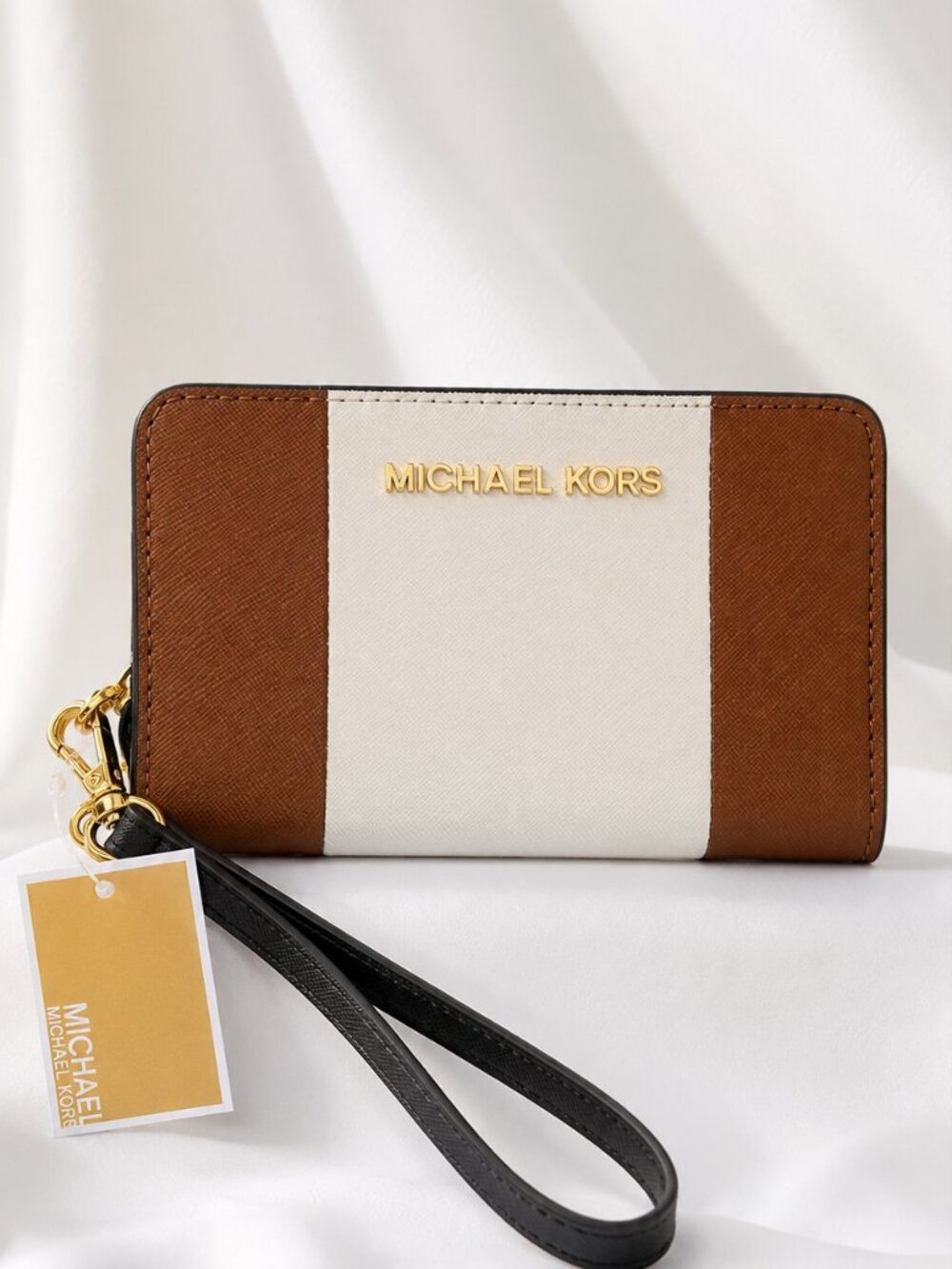 NWT Michael Kors Jet Set Saffiano Leather Wristlet Wallet Luggage Brown White